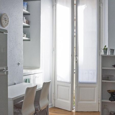 Liberty Two-Room Apartment In Porta Venezia Milan Luaran gambar