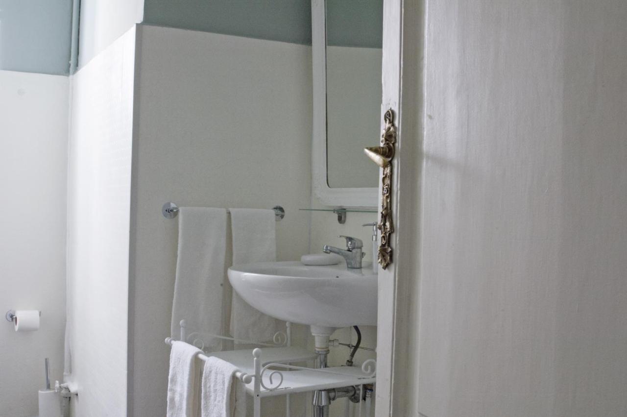 Liberty Two-Room Apartment In Porta Venezia Milan Luaran gambar